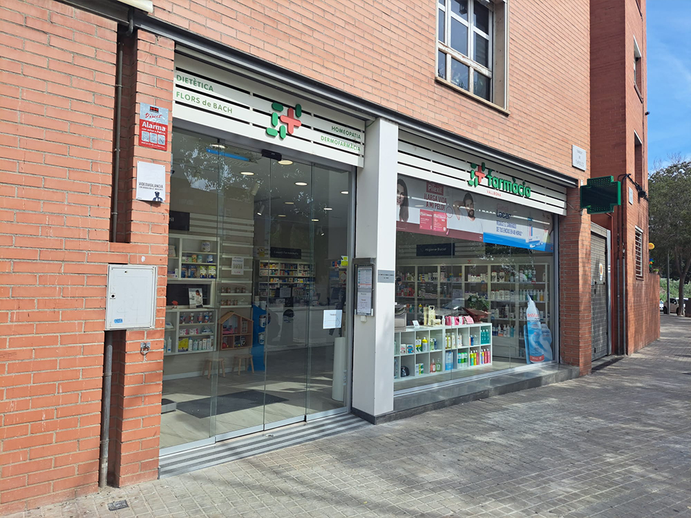 Farmacia Vallbona, desde 2018 en el barrio de Vallbona